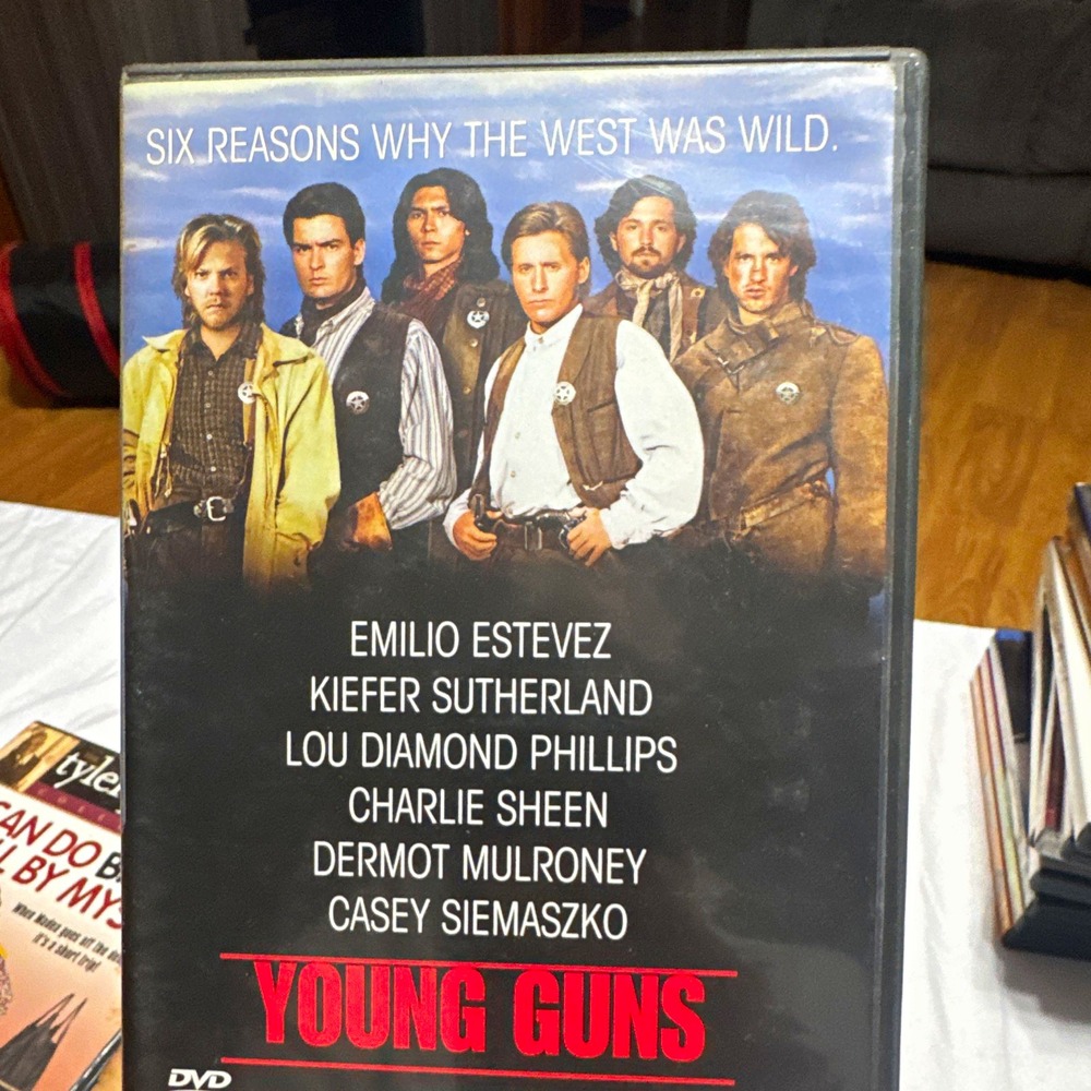 Artisan Entertainment Young Guns DVD (1988) Emilio Estevez, R, 102 min